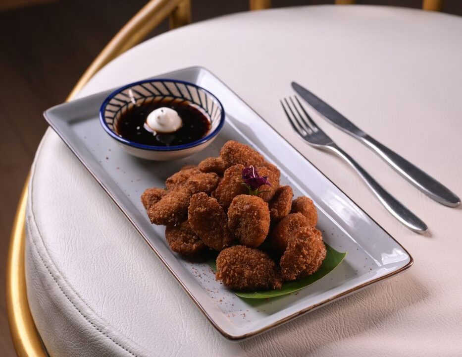 Fried starter plated at nouba jaipur