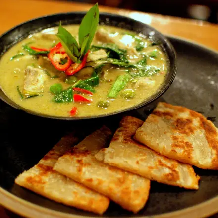 Thai green curry with coconut milk, Nouba Thai restaurant Jaipur